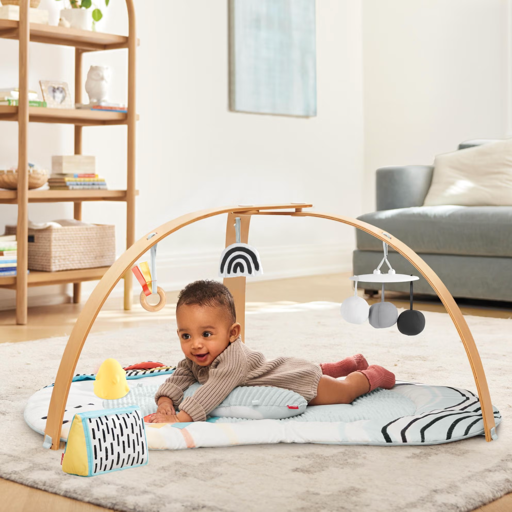 Skip Hop Discoverosity Play Gym